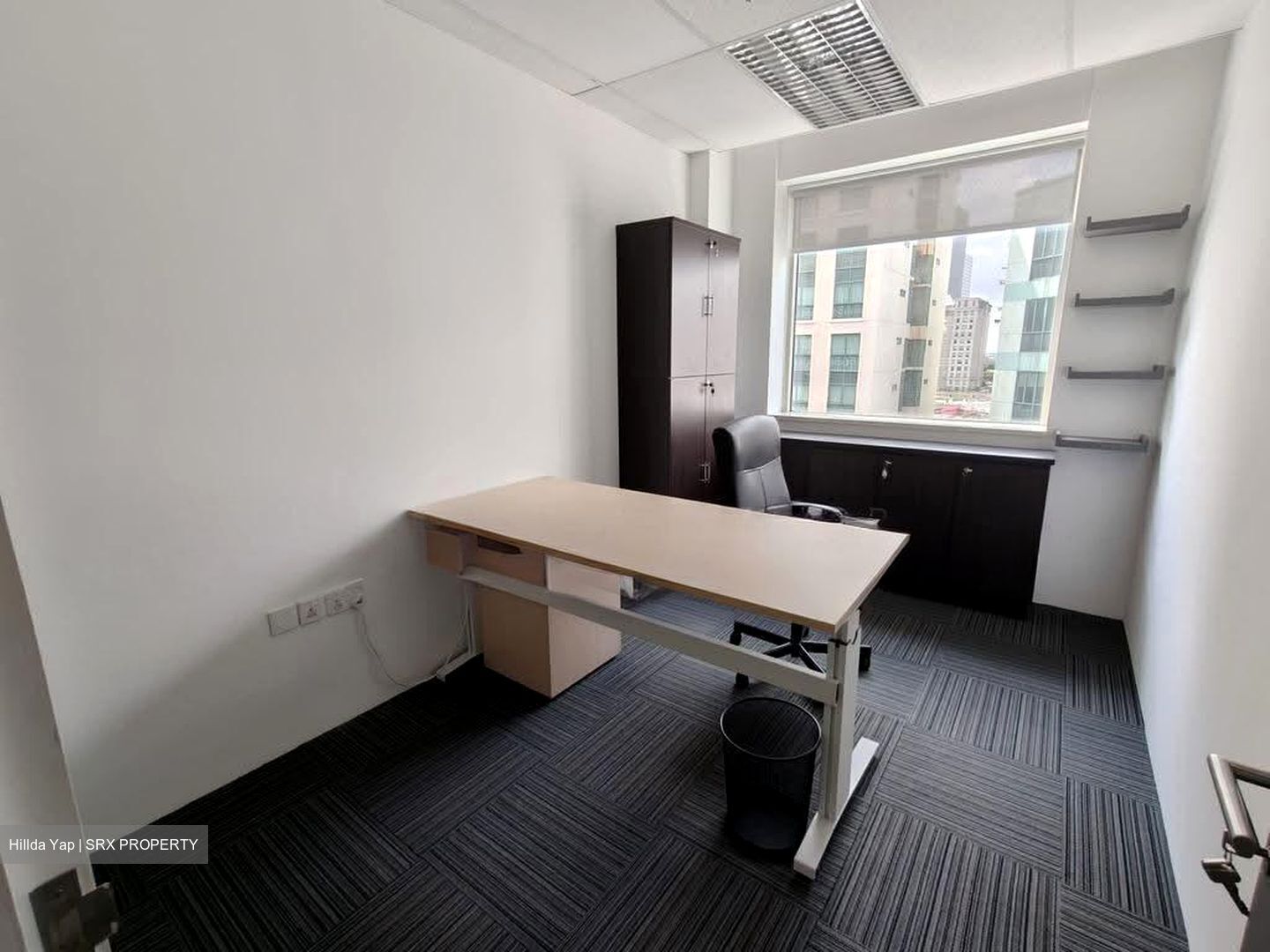 Burlington Square (D7), Office #632834351